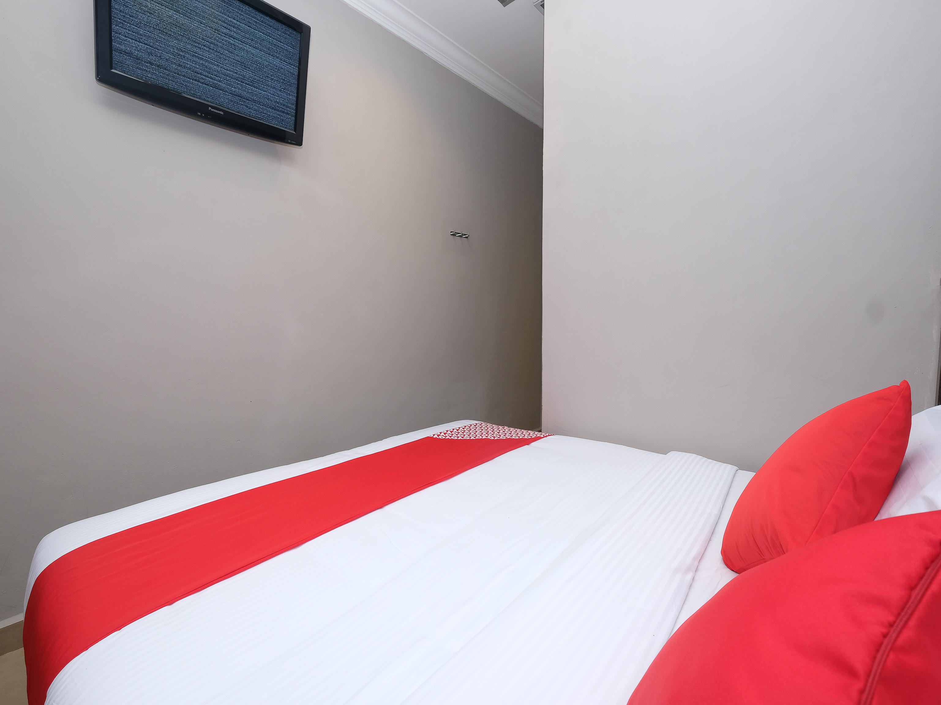 Oyo 1190 Nice Stay Hotel Рауб Экстерьер фото